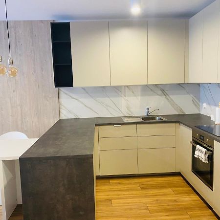 Apartament Mgla Zielona Góra Eksteriør billede